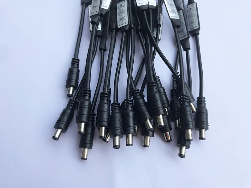 100 개/몫 DC12V 24V 미니 3 키 컨트롤러 빛 조광기 단일 색상 LED 스트립 3528 5050 DC 헤드 5.5*2.1 연결