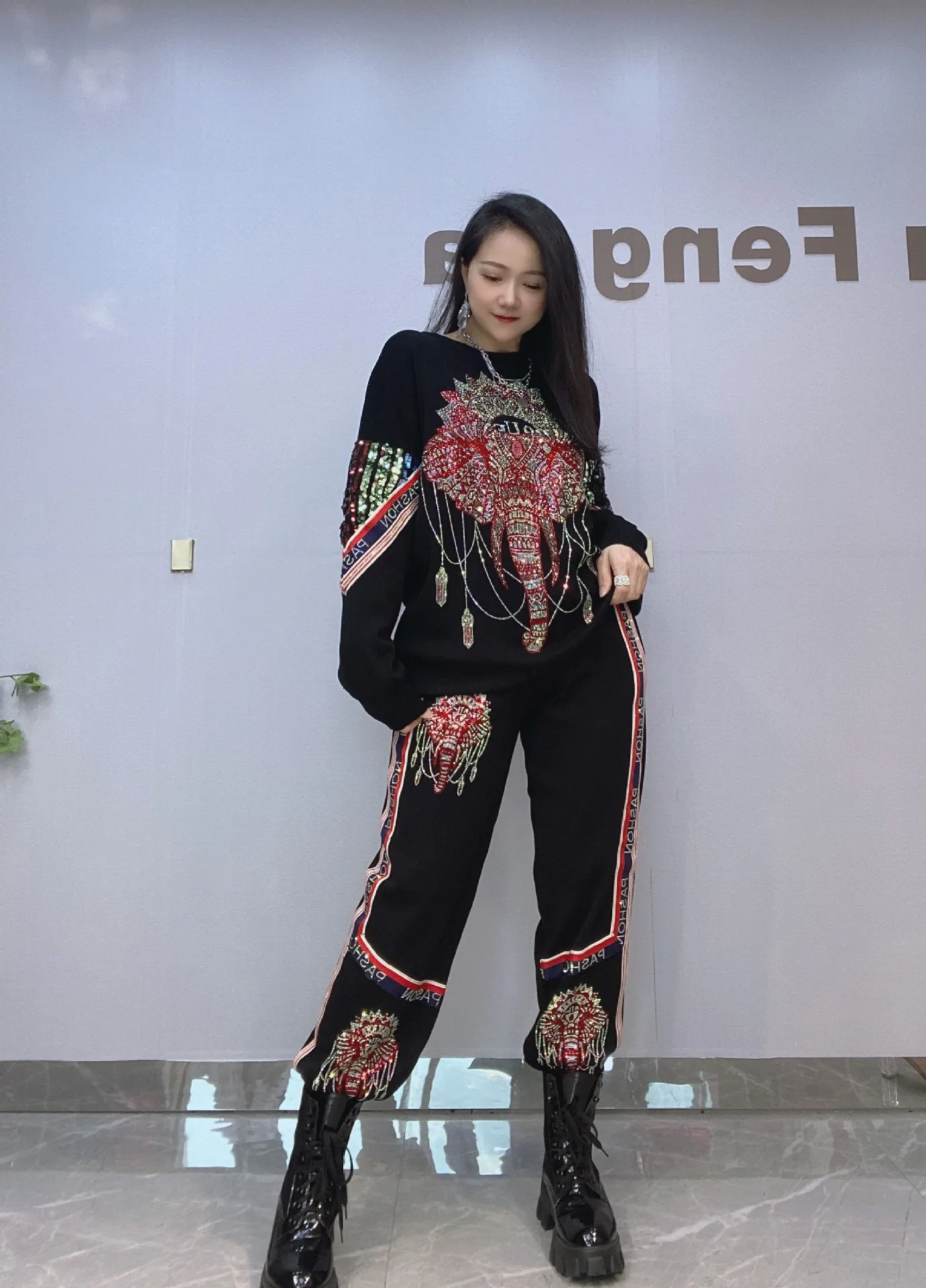 Full Sequins Knitted Tracksuit Women Autumn Winter Streetwear Casual Stretchy Cartoon Diamonds Pant Sets Комплект Женской Одежды