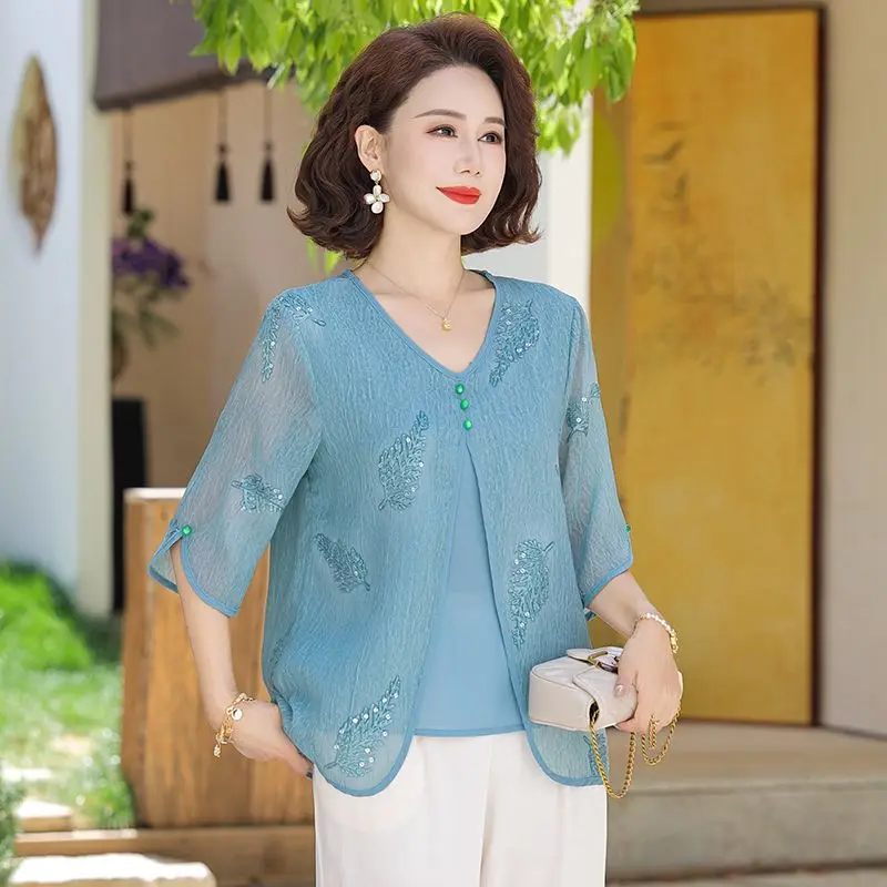 Summer All Match Fake Two-piece Small Shirt Set, New Western Style, Middle-aged and Elderly Women's Loose and Elegant Top