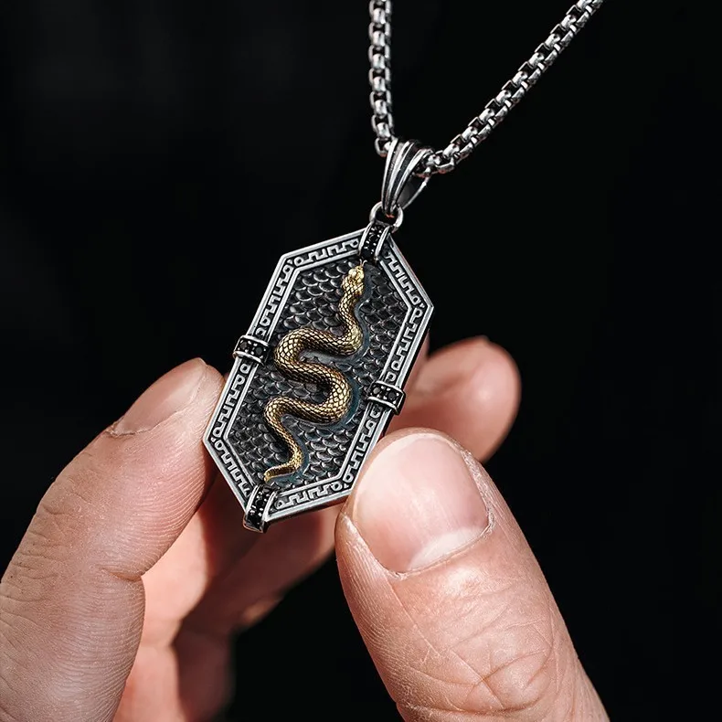 Silver 3D Three-Dim…