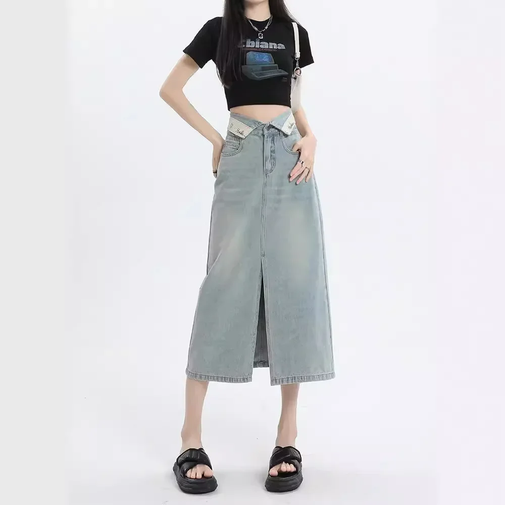

Retro Flip The Edge Waist Letter Denim Half Body Skirt. A Fashionable Design High-waisted Slit Half Body Skirt for Women Summer