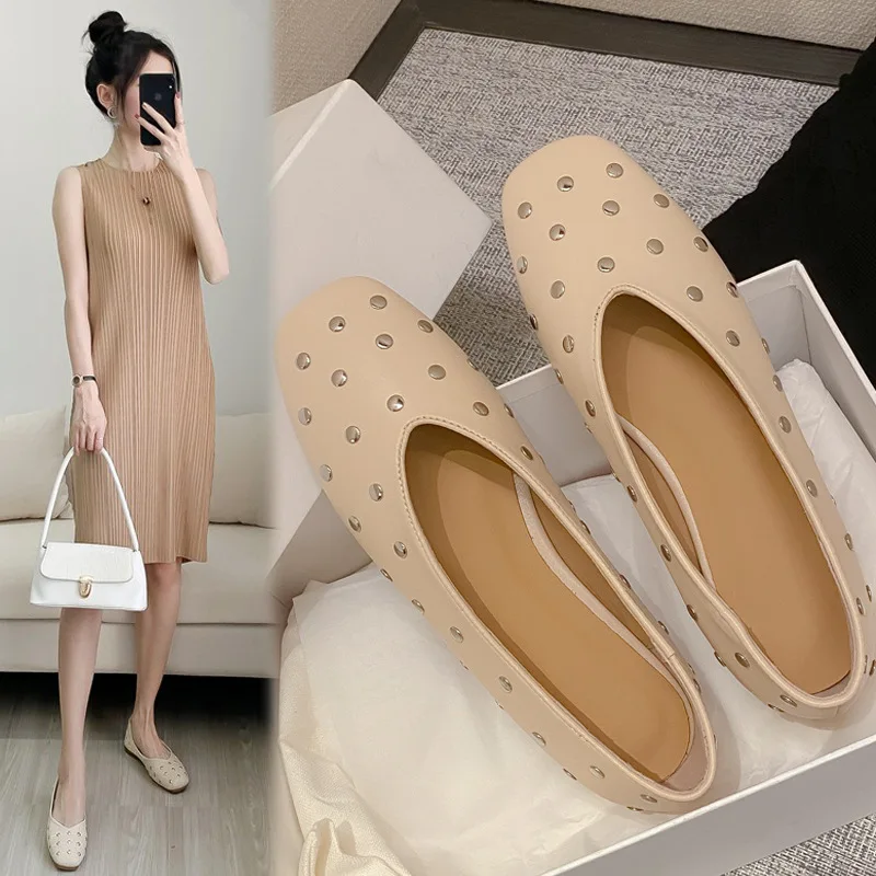 

French Style Rivet Women Flats Soft Soled Leather Square-Toe Rhinestone Loafers Comfortable Vintage V-Neck Single Shoes