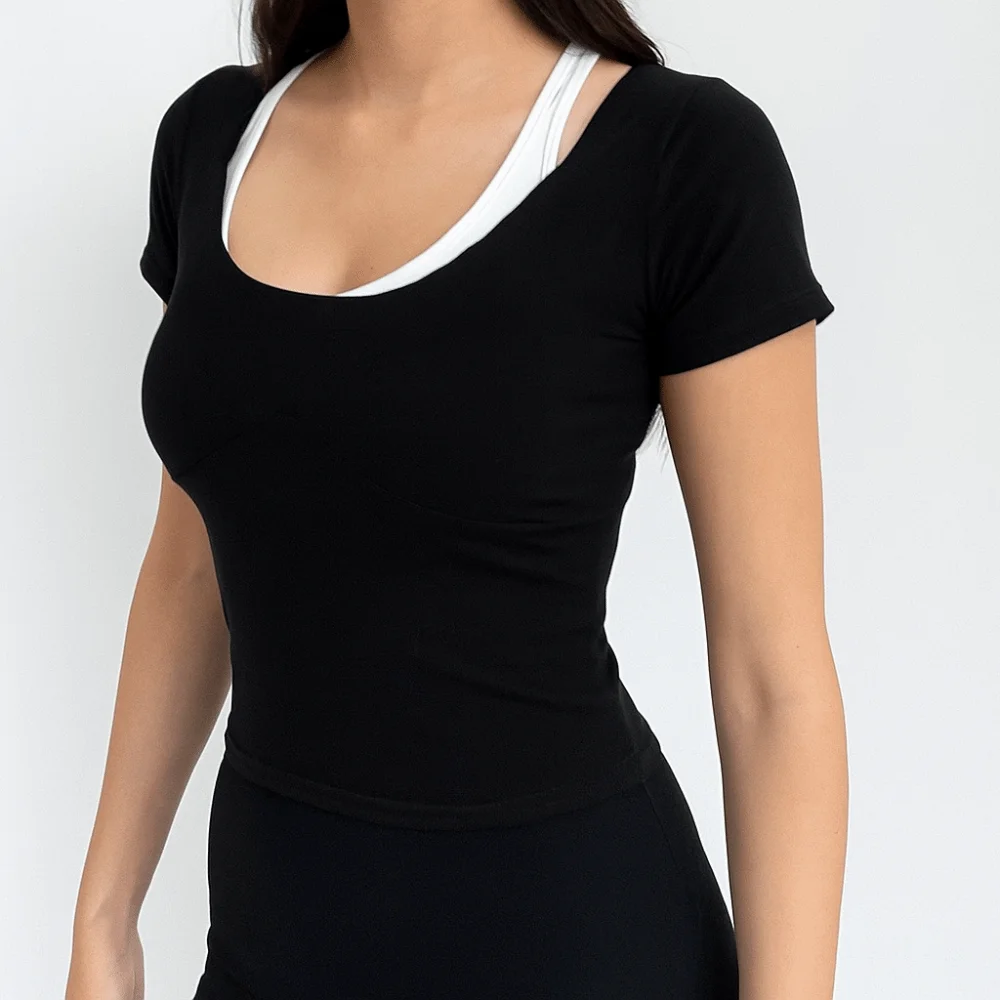 

Ins Y2K Поддельный топ из двух предметов, нижняя рубашка в стиле пикантной девушки, тонкий укороченный топ с лямкой на шее, женские шикарные футболки с короткими рукавами для девочек