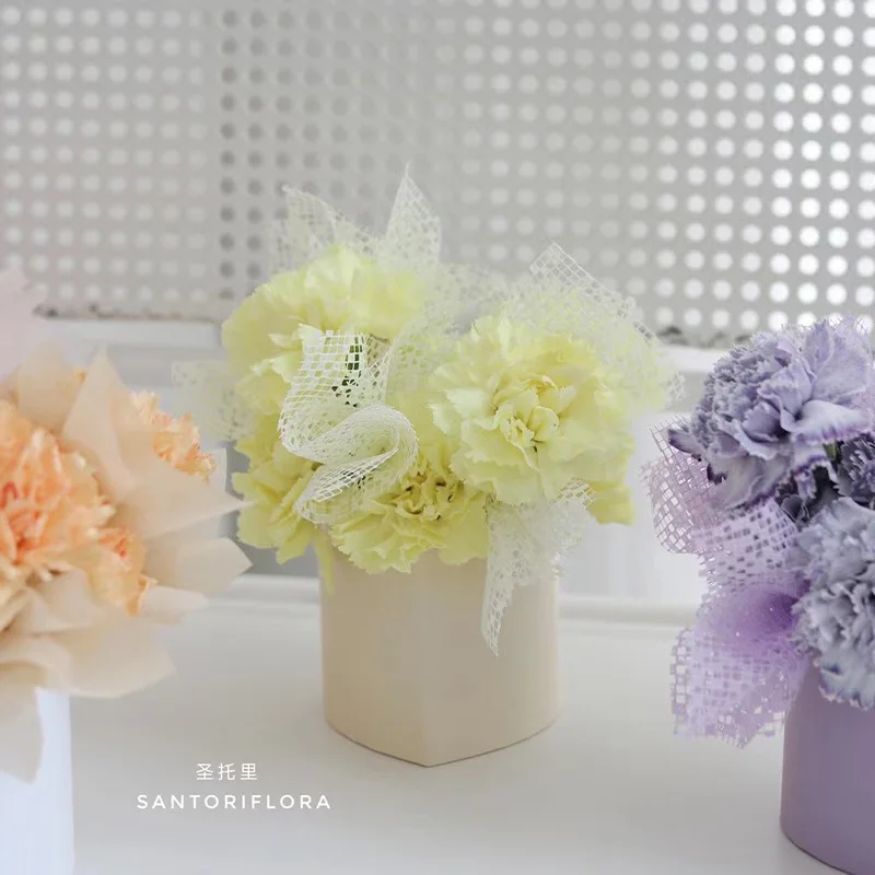 Flower Packaging Materials High-quality Mark Net  Micro-perforated Mesh Bouquet Packaging Paper Flower Wrapping Mesh Wholesale