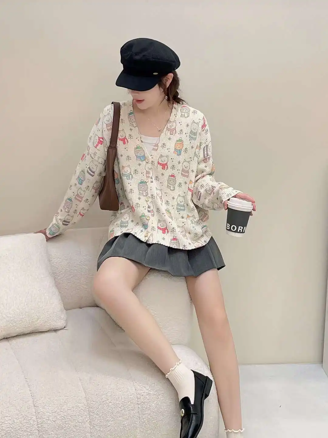 New Autumn Cotton Long Sleeve Sweater, Women V Neck Cartoon Tops, Mori Girl Loose Commute Warm Cardigan, 2024 Winter T48682QC