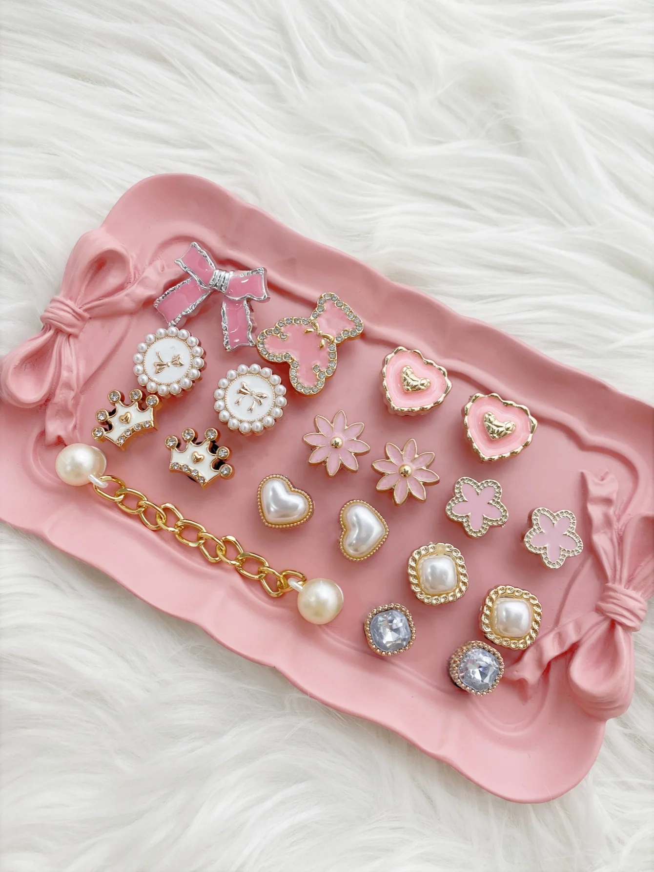 19 قوس الدب الوردي قلب الحب، سلسلة لؤلؤ ABS إكسسوارات أحذية قابلة للفصل لصنادل نسائية، شباشب، حقيبة شاطئ متعددة الاستخدامات