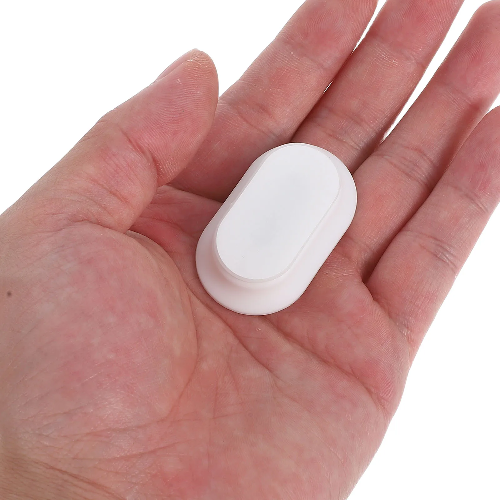 

2Pcs Magnetic Remote Control Holder Self Adhesive Silicone Wall Mount Stand Organizer for Ac Magnetic Remote Control Holder