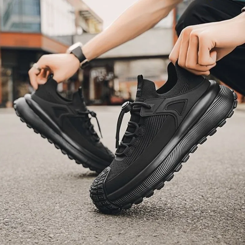 Summer New Breathable Knit Lightweight Walking Shoes Outdoor Comfortable Men's Sneakers Thick Sole Casual Running Sneakers