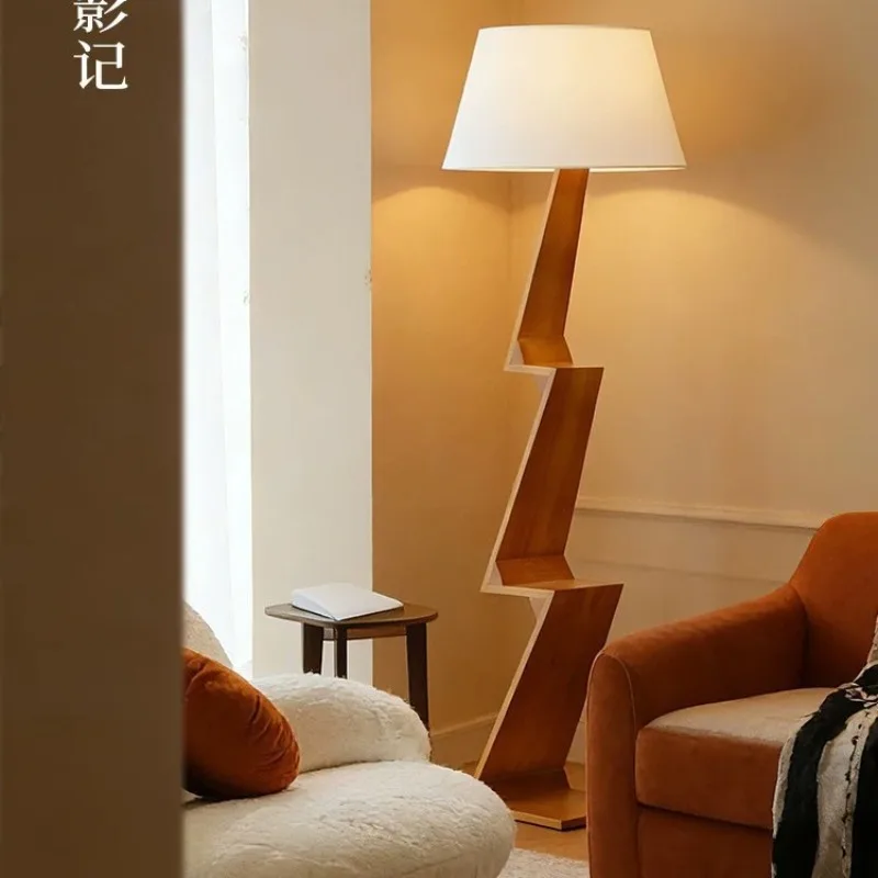 Medieval solid wood floor lamp, living room bedroom sofa art storage integrated vertical table lamp cloth