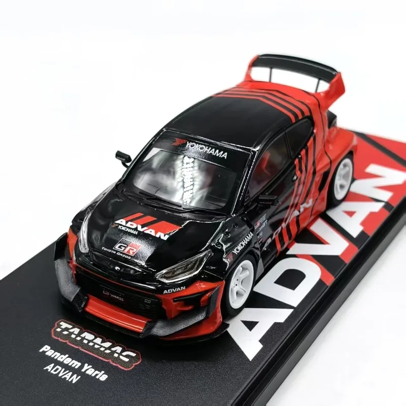 Toyota Diecast 1/43 Pandem Yaris ADVAN Alloy Model samochodów kolekcjonerskich pojazdów do zabawy