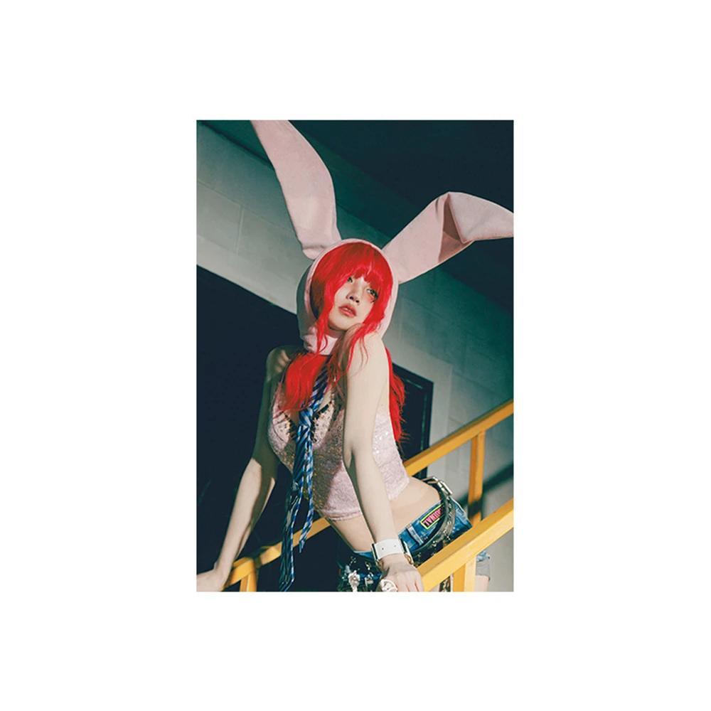 KPOP (G)I-DLE YUQI Album YUQ1 Set 21Pcs Postcard Lase Photocard Lomo Cards Poster Sticker Keychain Gift Set Fans Collection Gift