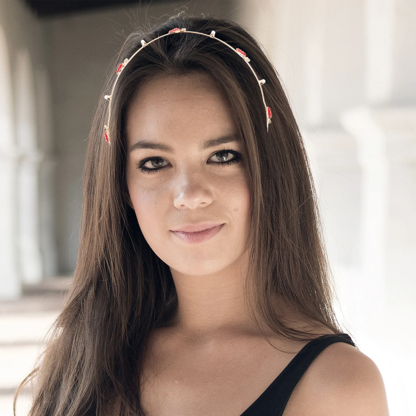 

Strawberry Headband Retro Hairband Elegant Headwear Lovely Hair Accessories Women Headdress Pearl Decorative Pins Portable