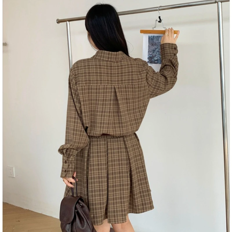 Abito camicia vintage casual coreano primavera autunno Abito corto scozzese a maniche lunghe con colletto da donna Abbigliamento progettato da strada