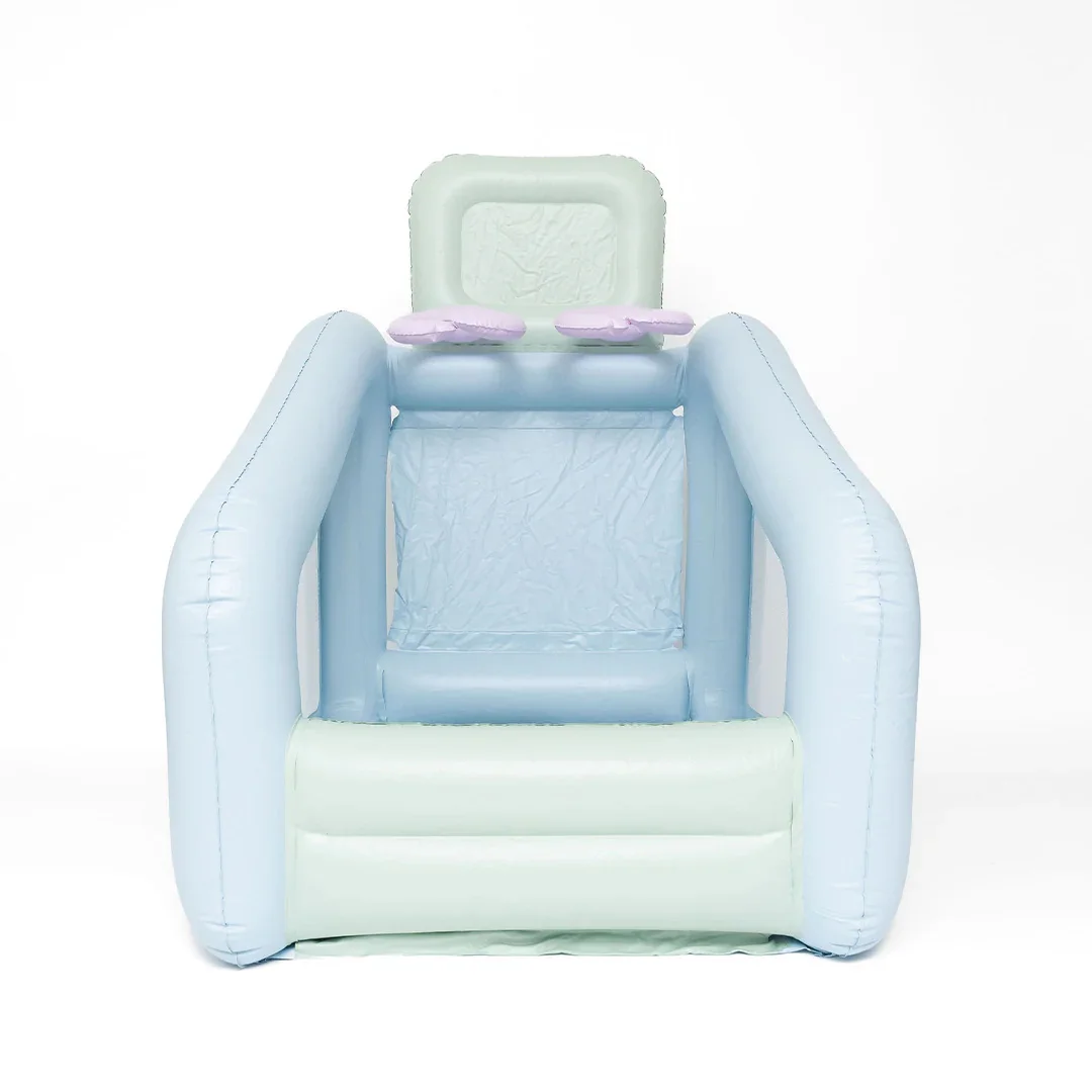 

Blue Inflatable Mini Dual Shot Birthday Gift 1-6 Years Old PVC Mini Inflatable Castle Children's Toy Castle With Balls