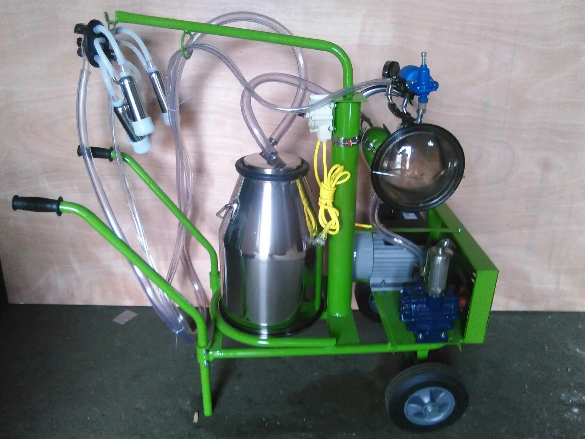 10-12 cows/goats/hour HJ-CM011VS high productivity stainless steel automatic milk machine