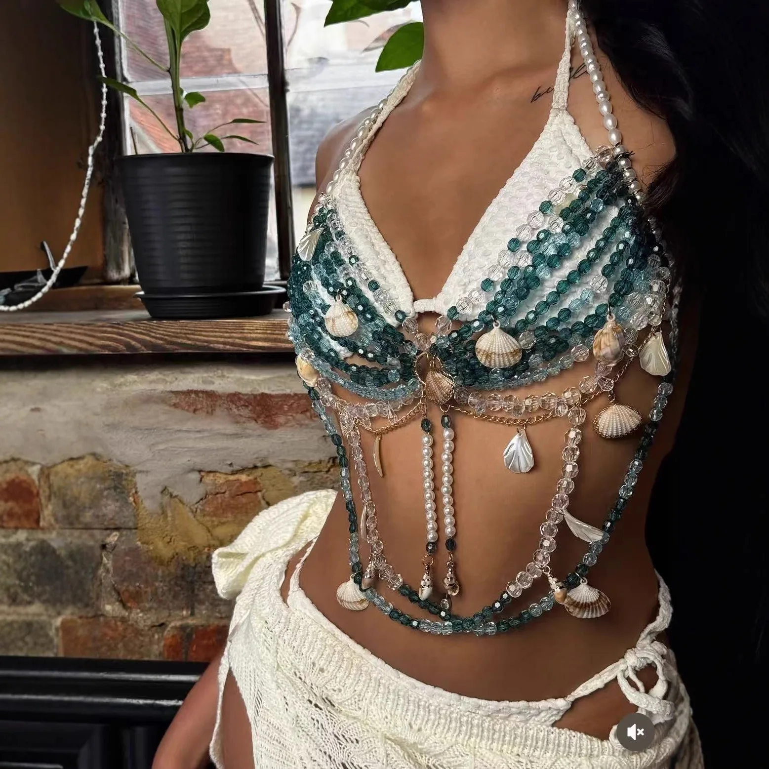 Luxury Bohemian Style Shell Pearls Statement Breast Chain Sexy Beading Bra Bikini Tops Camisole Summer Parrty Costume Body Chain