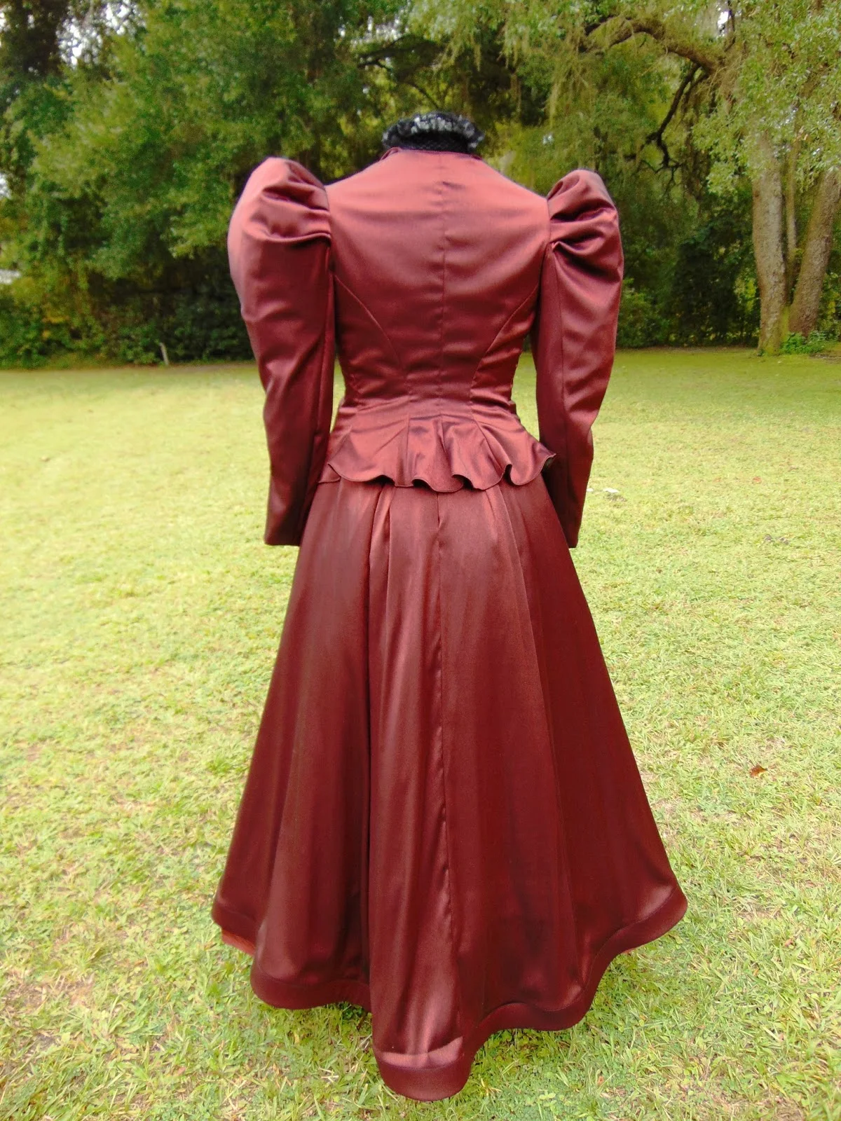 1890s القوطية صخب فستان ملابس ركوب الخيل الفيكتوري الدوقة الإدواردية فستان السفر الاستعماري الحرب الأهلية الشاي حفلة الكرة ثوب