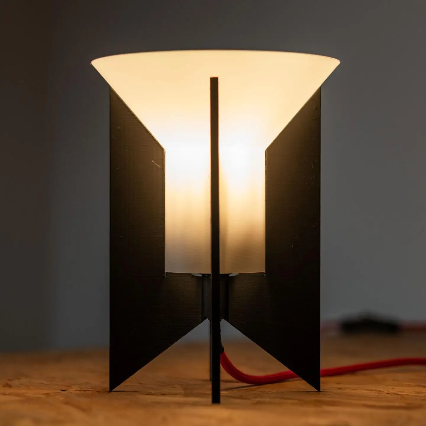 Scandinavian Creative Marble Hardware Hourglass Table Lamp Living Room Study Bedside Table Lamp Hotel Ambient Light