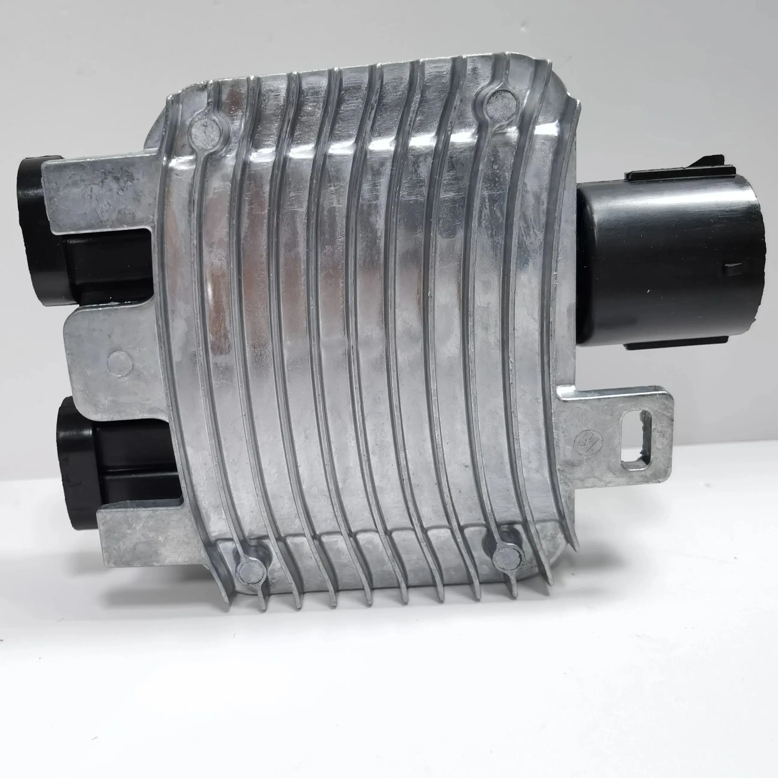 

Реле модуля управления вентилятором Land Rover Ford 7G919A819AA 940009402 940004000 940008501 940004300 940007601 940009400 940004302