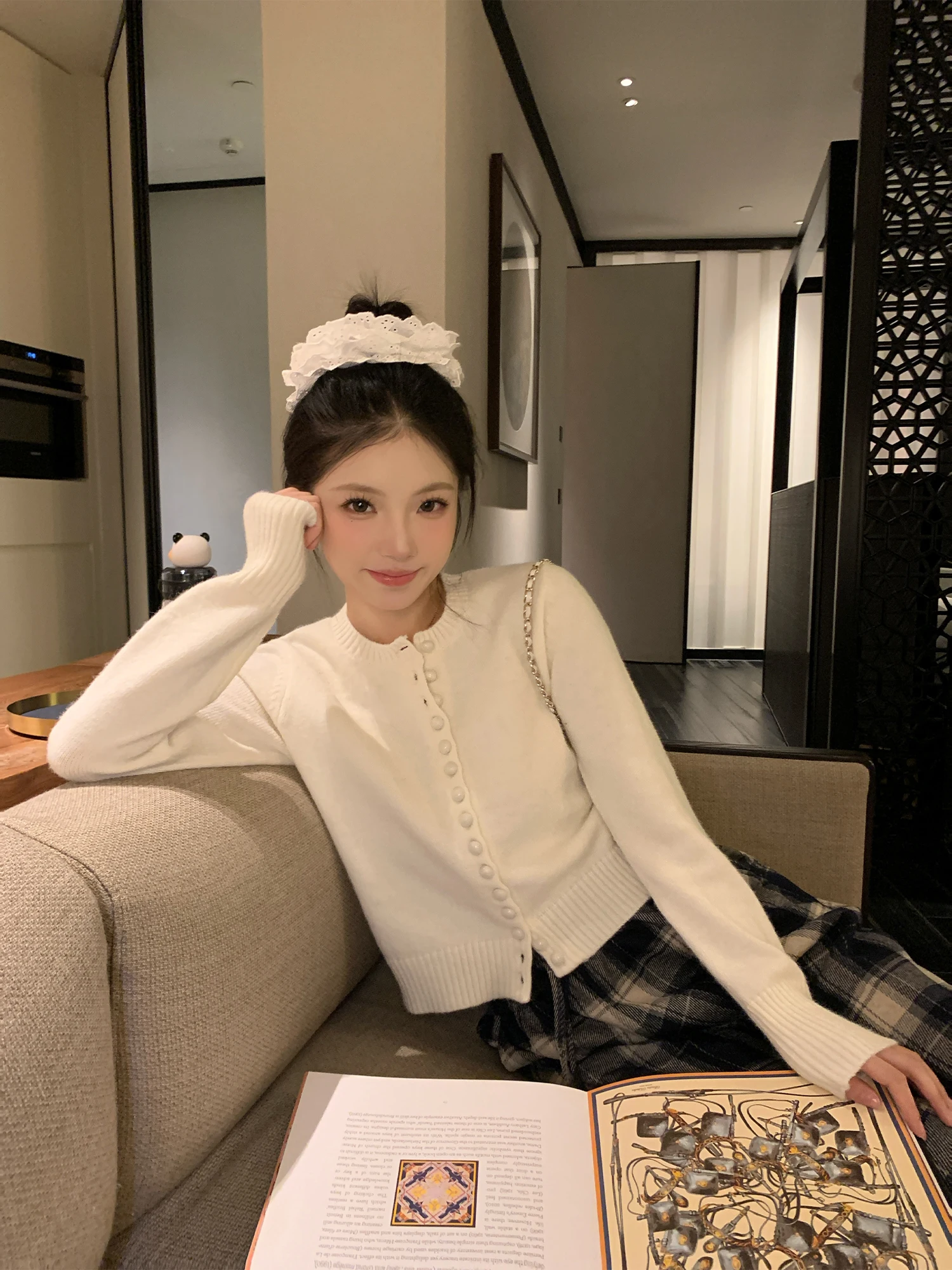 

Yuzuqi Rose Poem White Knitted Cardigan ort round Ne Women's Autumn Winter New Sle Versatile Sweater Jaet Casual Sle