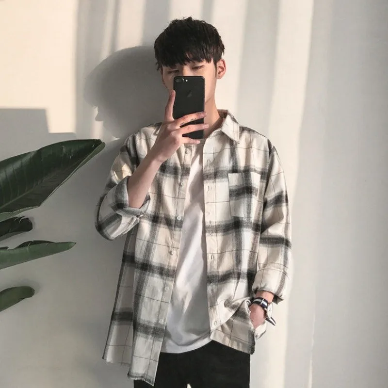 Blus Trendi Pasangan Pelajar Pakaian Luar Pelindung Matahari Gaya Korea Musim Semi Musim Gugur Kasual Kotak-kotak Panjang Pria