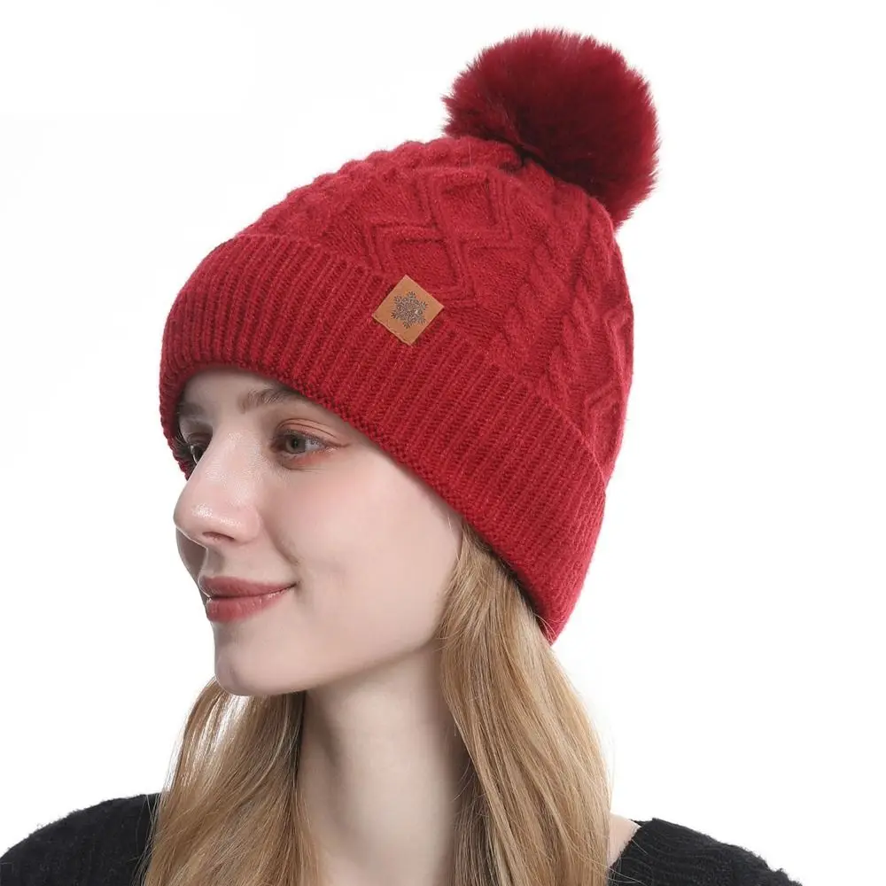 ensemble-3-pieces-double-polaire-bonnet-echarpe-et-gants-–-bonnet-d'hiver-torsade-couleur-unie-bonnet-tricote-tendance-compatible-ecran-tactile-pour-l'exterieur
