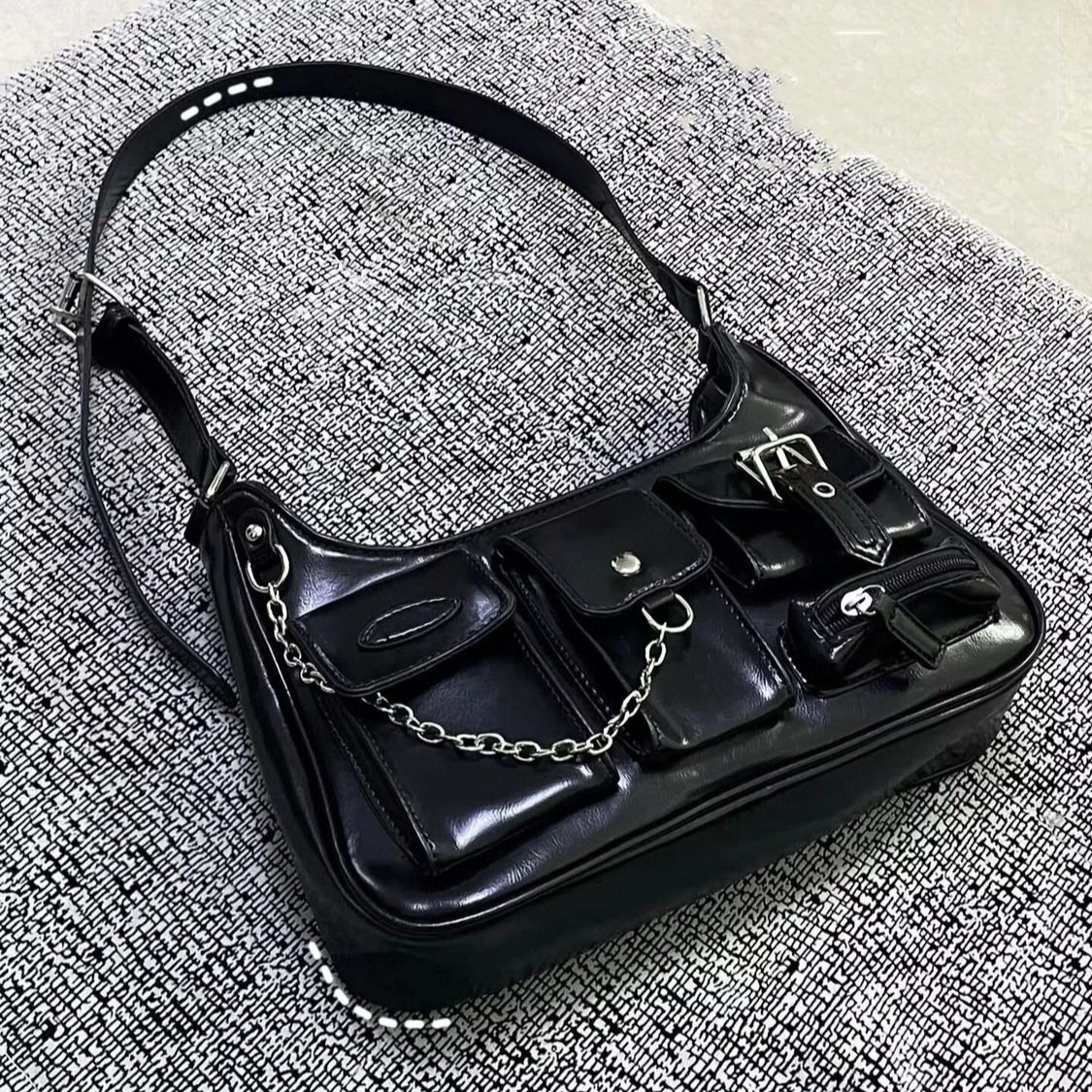 

Korean Y2k Harajuku Motorcycle Style Underarm Bags Multiple Pockets Large Capacity Shoulder Bag PU Leather Women's Bag