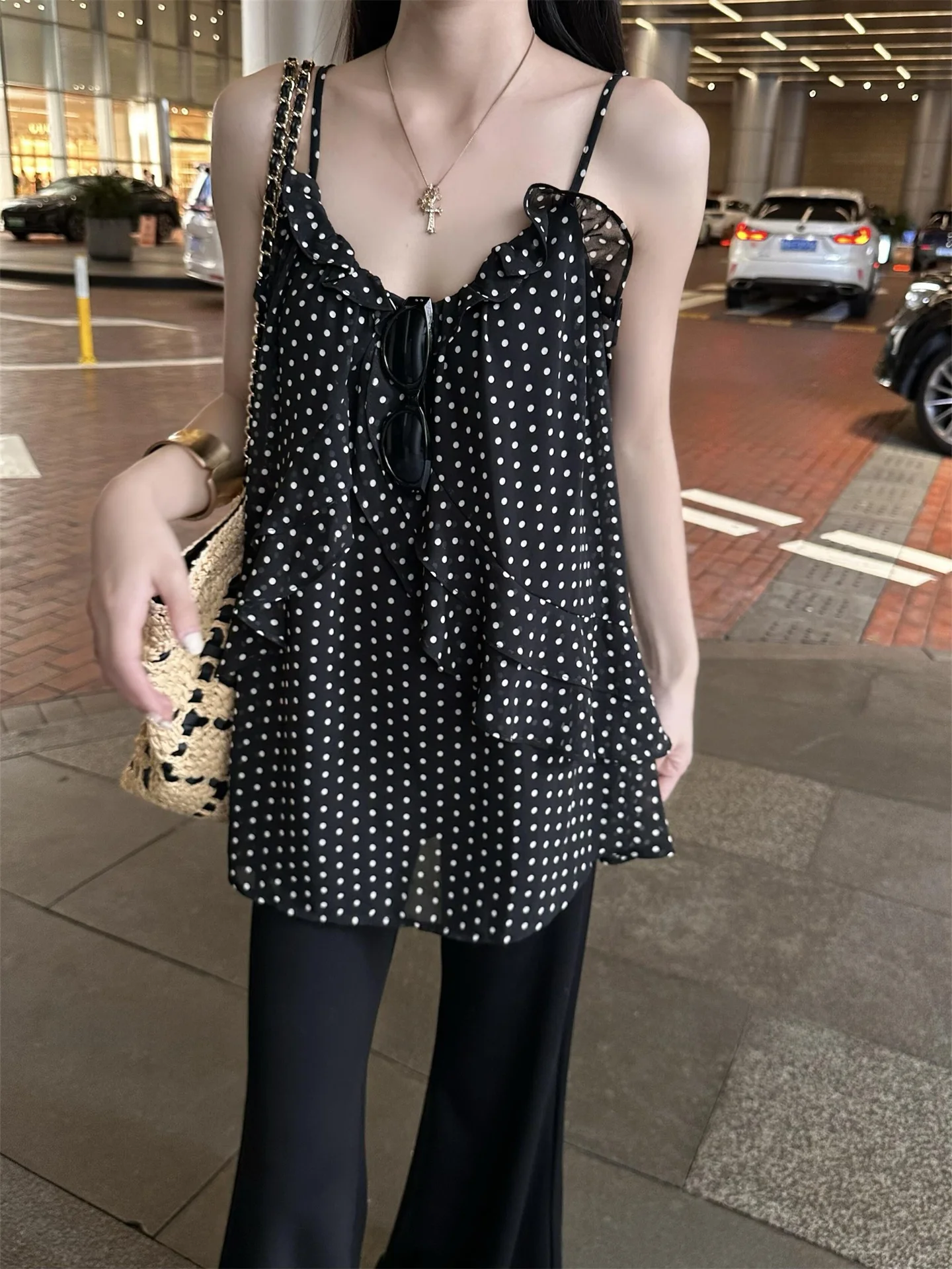 

Black Polka Dot Strap Vest Women Summer Outdoor Loose Lazy Beach Vacation Style Slimming Short Sleeveless Top Casual Wear