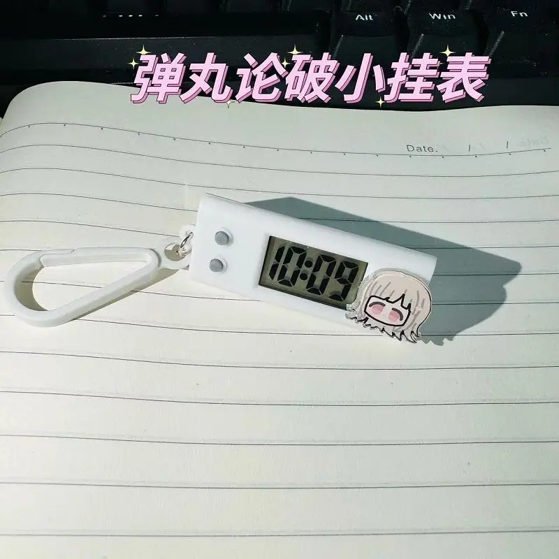 ساعة حائط صغيرة من Danganronpa Komaeda Nagito Kokichi Ouma ، ساعة إلكترونية صغيرة مخصصة لامتحان الطلاب ، قلادة حقيبة مدرسية جميلة