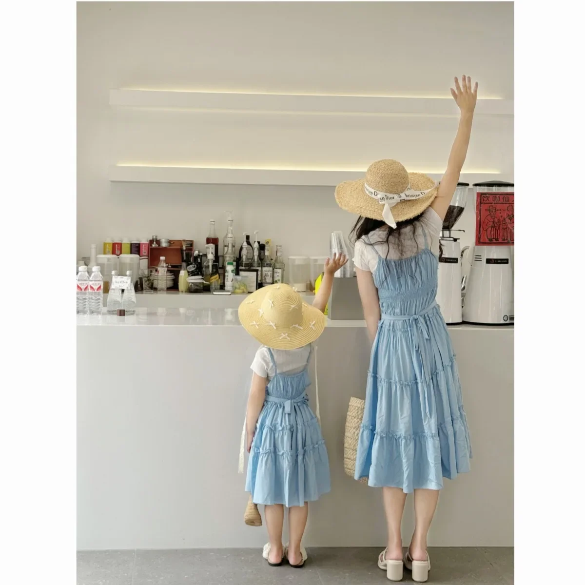 Holiday Look Mother and Daughter Matching Clothes Mom and Baby Girls White T Shirts + Suspender Dress Cute Momy and Me Dresses