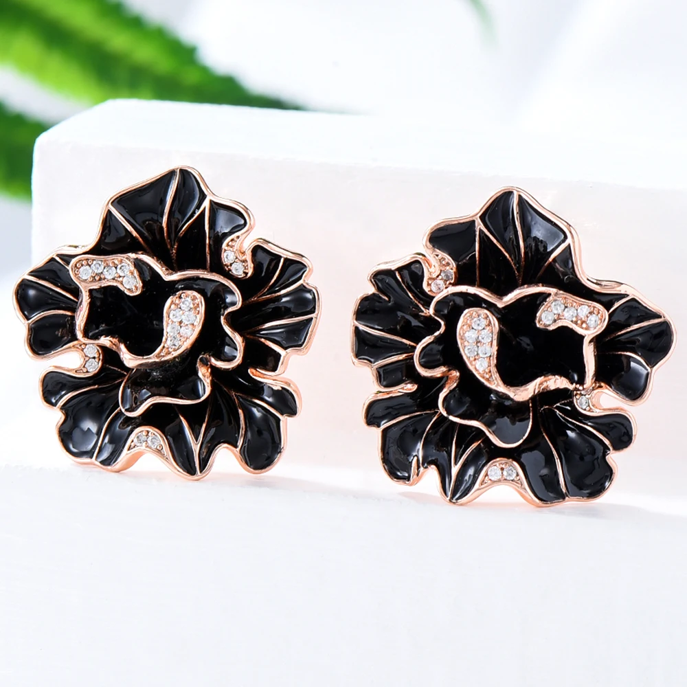 

Kellybola New Unique Trendy Noble Stud Earrings Shiny Charm Luxury Big Flower Fashion for Women Superstar Party Show Accessories