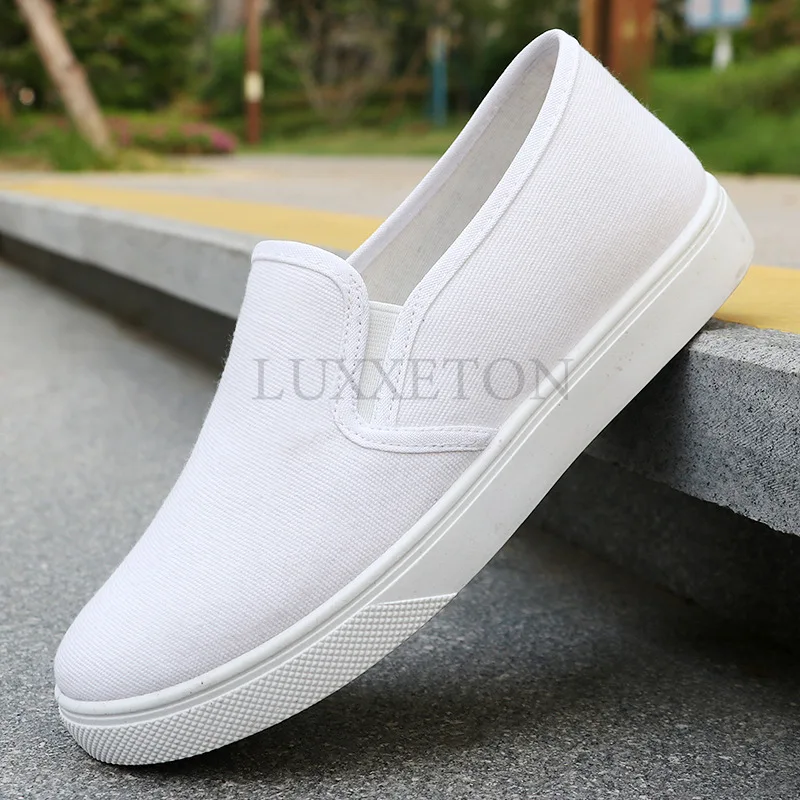 Men Casual Canvas Spring and Summer Slip on Unisex Men Fashion Sneakers Flats Breathable Light Black Couple Shoes Footwear