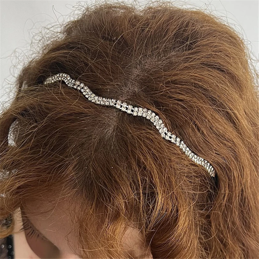 2023 New Simple Rhinestone Head Chain Headdress Jewellery for Women Fashion Bridal Forehead Chain Wedding Jewelry Headpiece