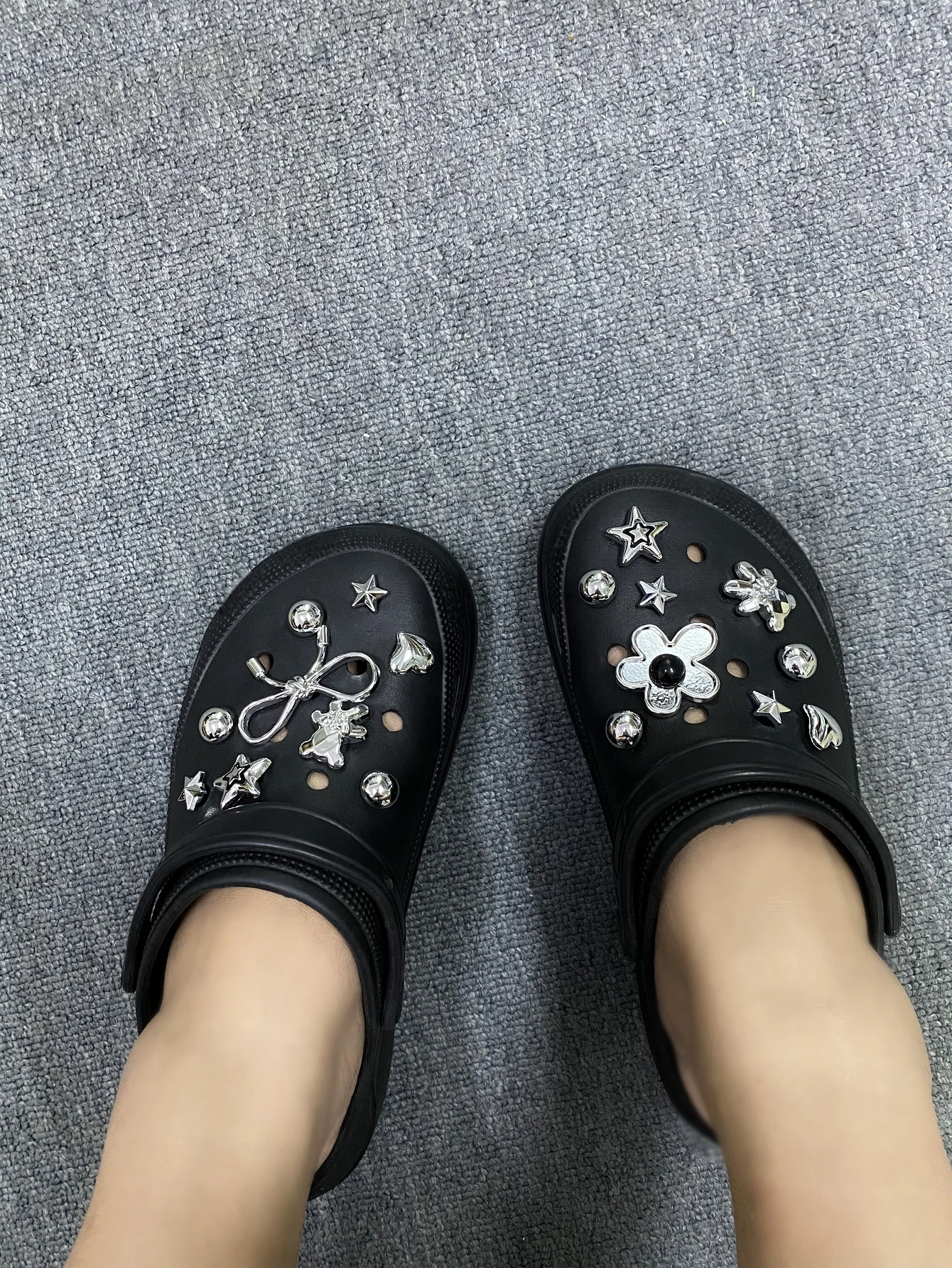 18pcs Detachable Diamond-Encrusted Electroplated Bear Shoe Accessories, Suitable For Clogs, Beach Shoes And Sandals