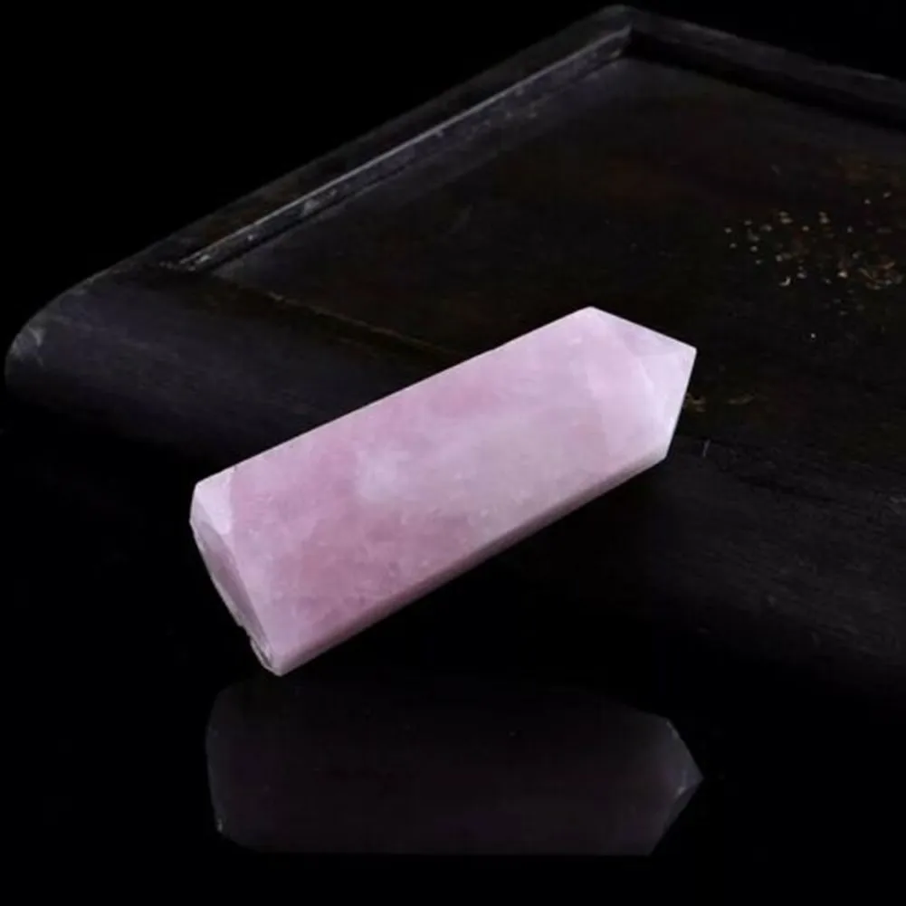 Pierre de quartz rose à pointe de cristal pour les rituels de pleine conscience, la mise en place du Feng Shui et l'amélioration de l'énergie personnelle, taille 70-80 mm