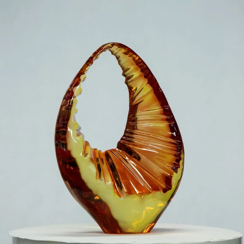 T*& Handcrafted Resin Craft Customized Shape Resin Sculpture Decoration
