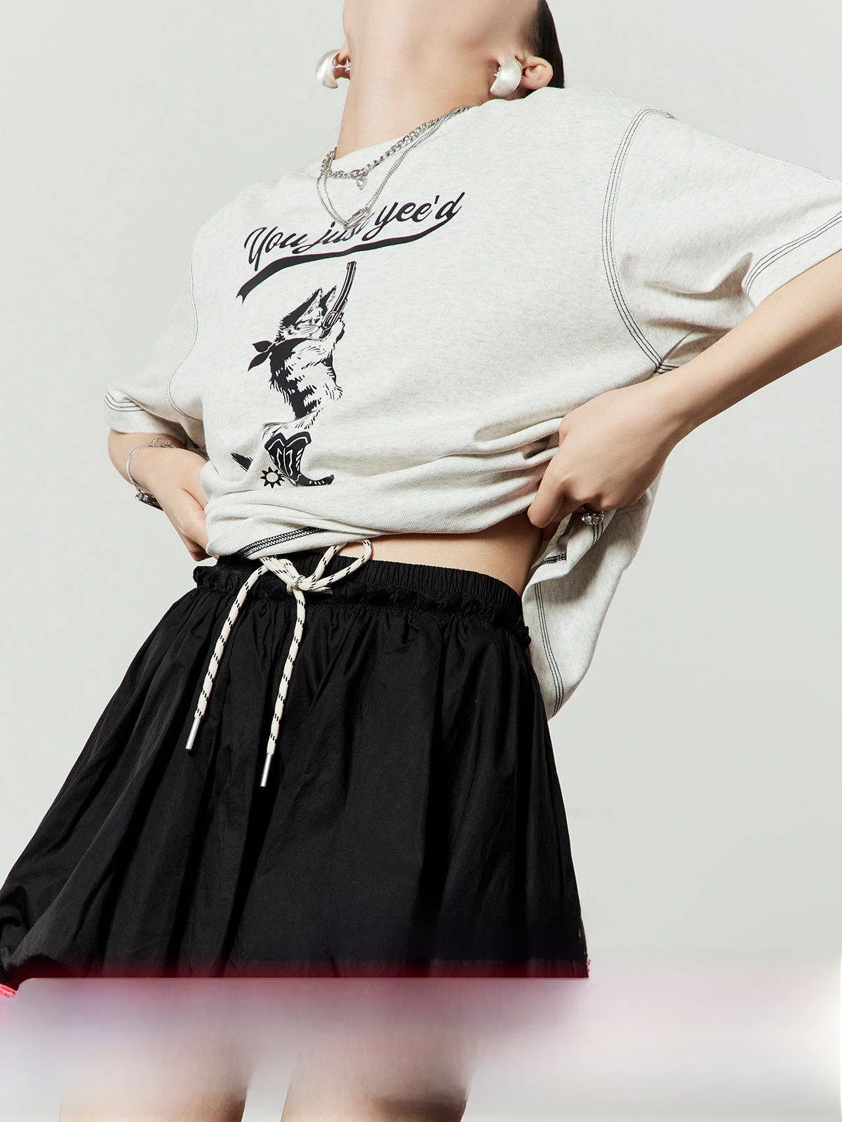 

Casual Loose round Ne ort Sve White Flower ey T-irt Women's Summer New Sle Printed Commute Faion Chinese Brand