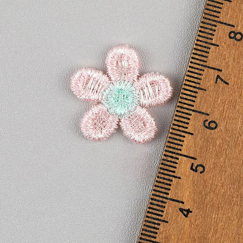 60 Stück bunte Sonnenblumen-Applikationen zum Aufnähen, ideal für DIY-Projekte, Kinder-Haarspangen, Accessoires, Kleidung, Hüte und Schuhverzierungen. – Detail 2