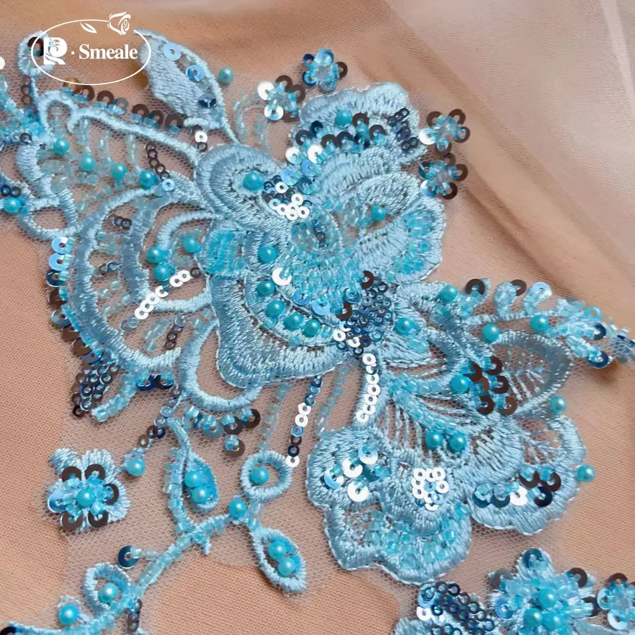 1 Paar. 10 Farben. Perlenbestickte Spitze mit Spiegelblumen, glänzende Tanzkostüme und Kopfbedeckungen, Kleidungsapplikation. Aufnäher für Kleidung – Detail 6