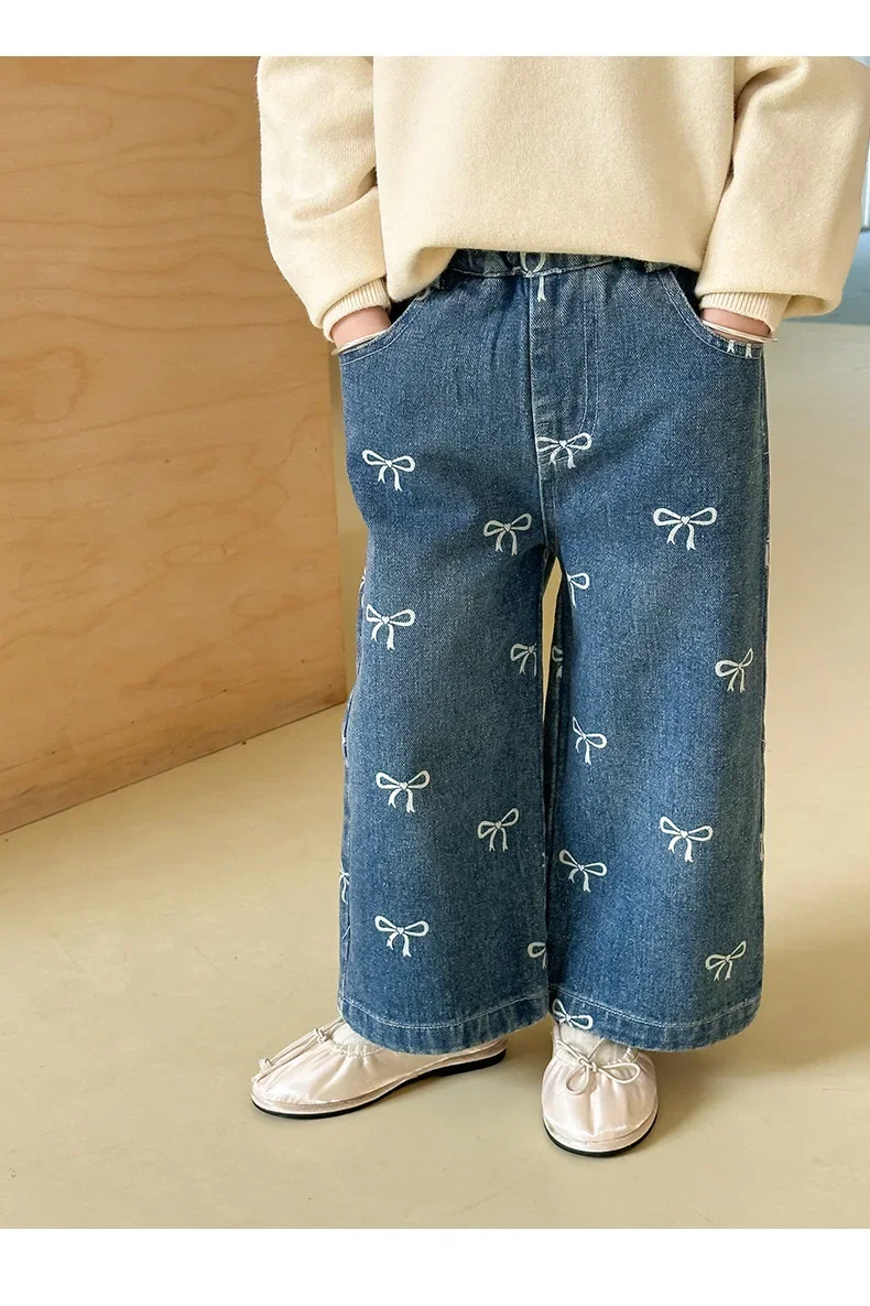 Baby Girl Pants New Girls Straight Leg Fashion Comfort Jeans Fall 2024 Full Print Bow Loose Jeans Durable Comfort Casual Bottom