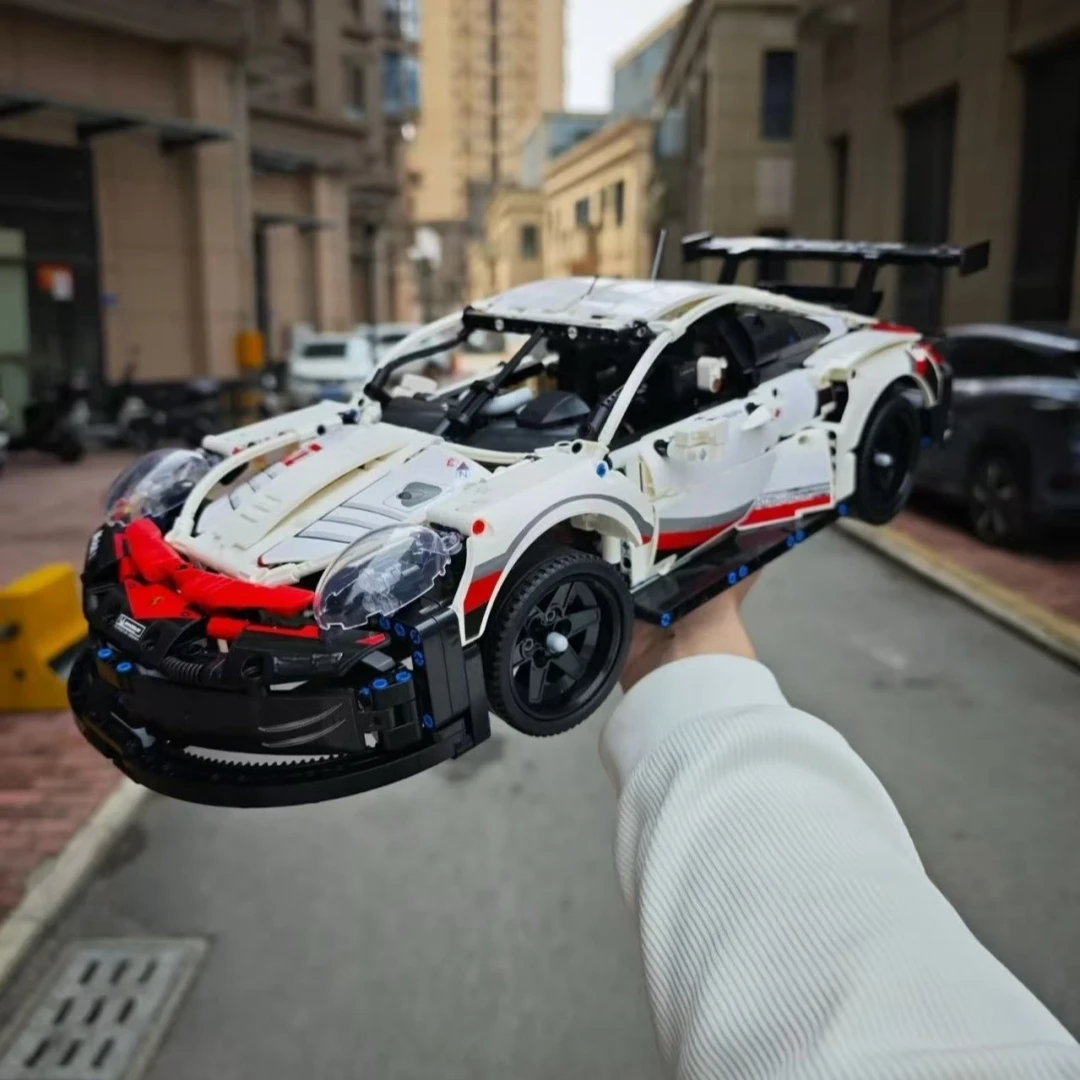 التقنية 1580 قطعة 911 RSR سباق السيارات الرياضية نموذج بنة التحكم عن بعد محرك السيارة أو أضواء LED لعبة الطوب هدية الكبار