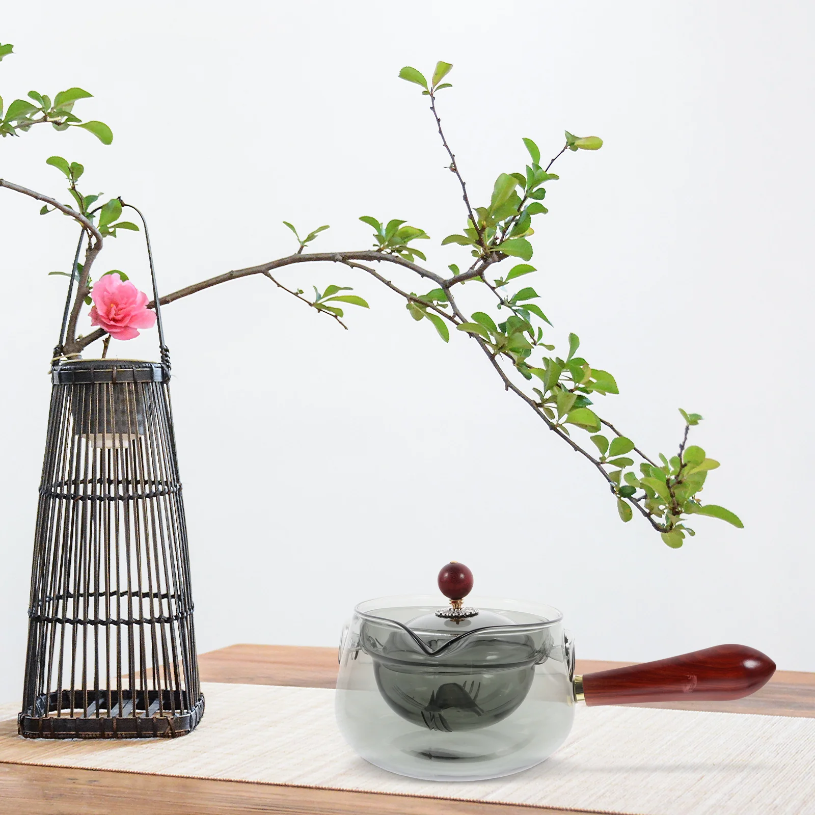 

Glass Teapot 360 Rotation Design Elegant Modern Side Handle Brew Tool for Home Office Loose Tea Making Heat Resistant Decorative