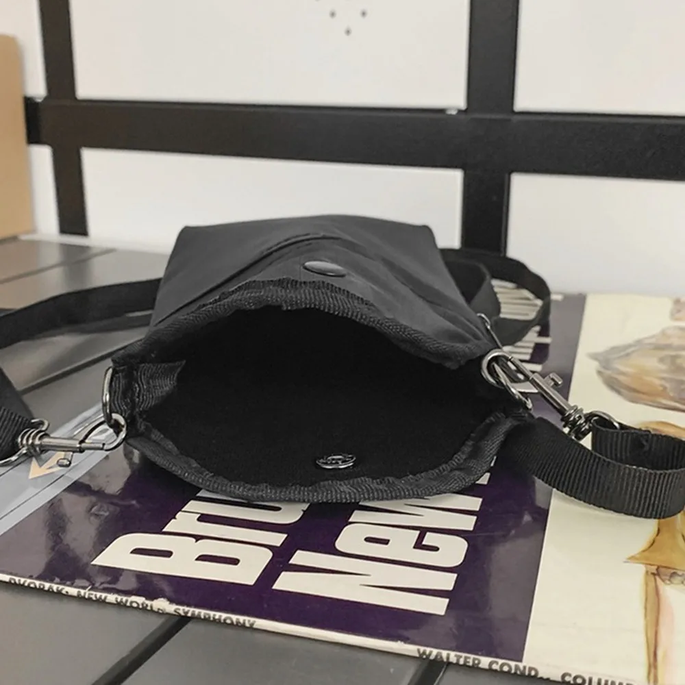 

Casual Nylon Crossbody Bag Adjustable Strap Large Capacity Mini Square Bag Japanese Style Single Shoulder Mobile Phone Bag