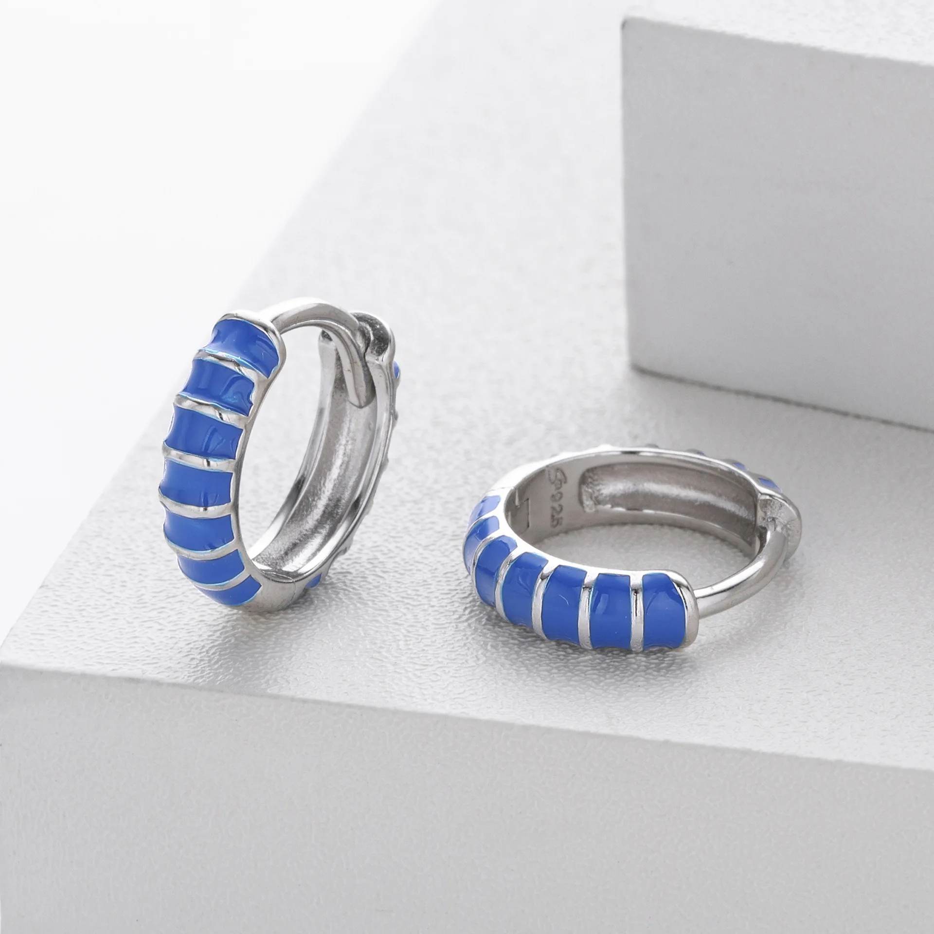 Withered S925 Sterling Silver Earrings With Fashionable Ear Loops And Colorful Dopamine Jewelry For Women