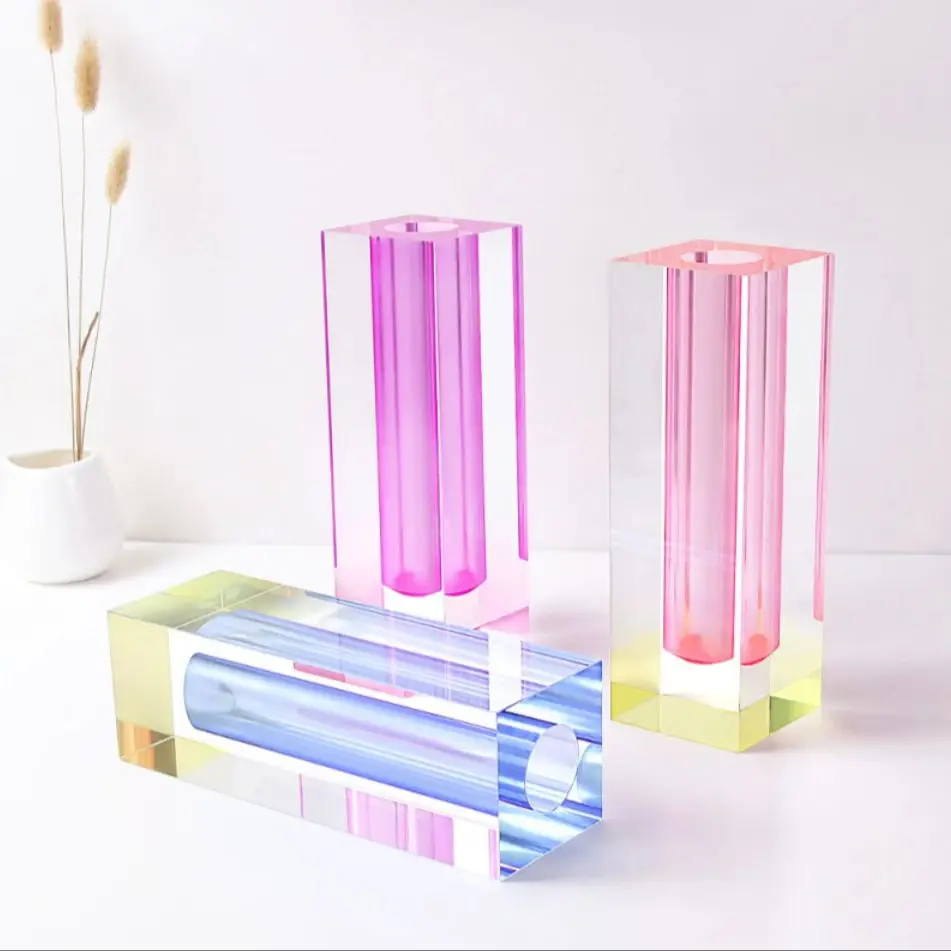 Acrylic  Crystal Rainbow Vase Modern Rainbow Pillar Bud Tabletop Luxury Decorative  Flower Container  Nordic Room Decoration