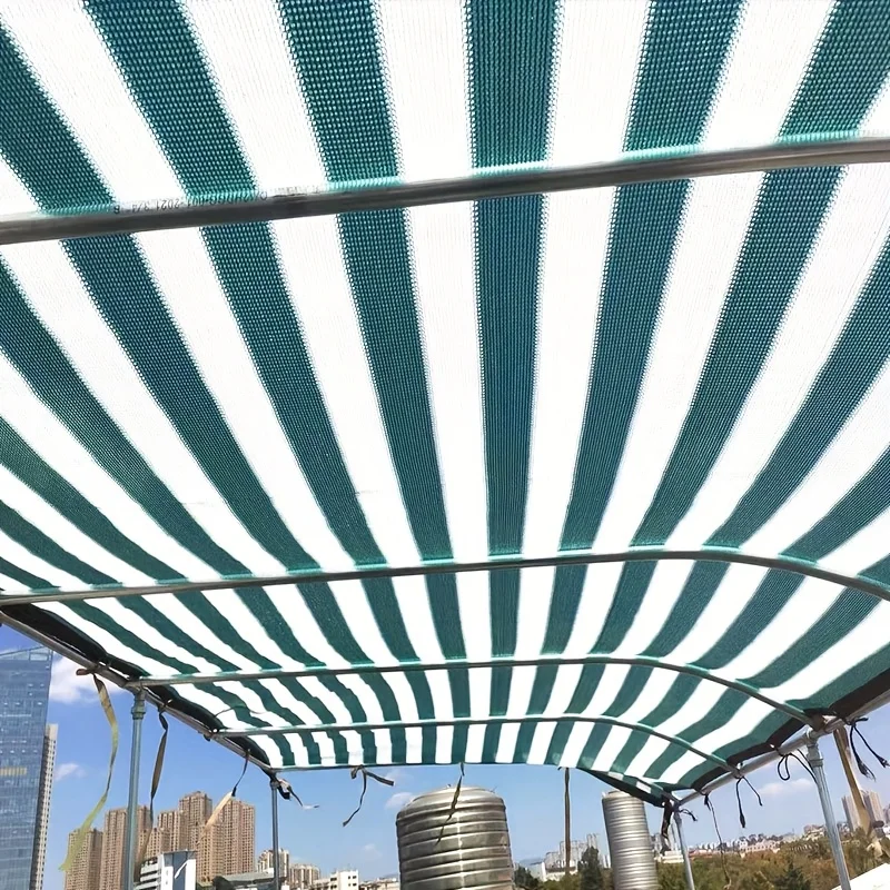 Outdoor Sunshade Nets, Plant Shading Nets, and Privacy Fence Screens with Lightweight and High-Density Uv-Resistant Mesh Holes, Suitable for Pavilions and Flower Beds