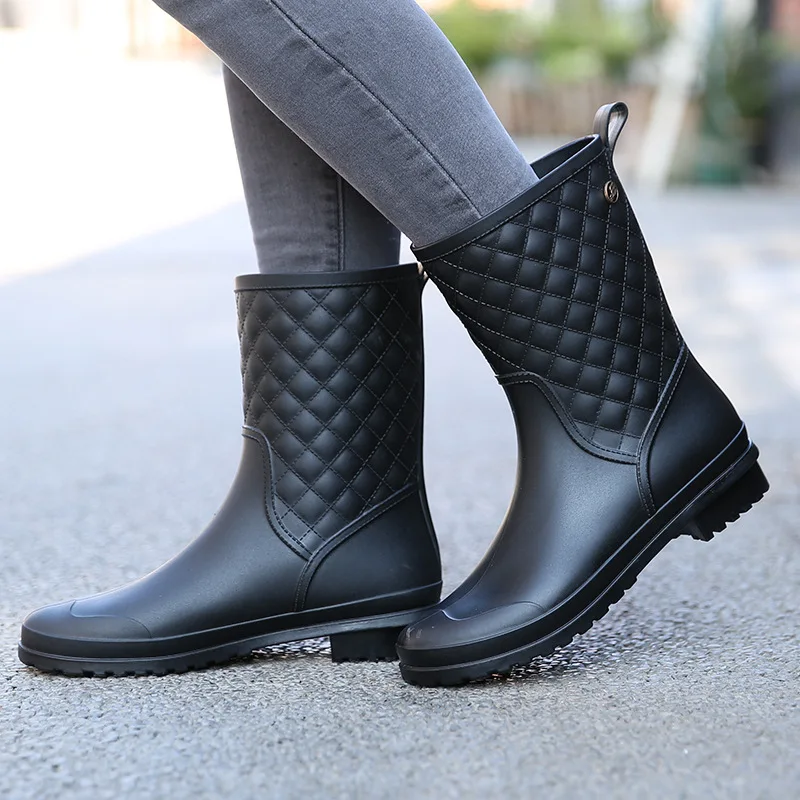 2023 Fashion Rubber Warm Shoes New Plaid Casual Rubber Shoes Ladies Rain Boots Water Shoes in the Tube Women\'s Adult Rain Boots