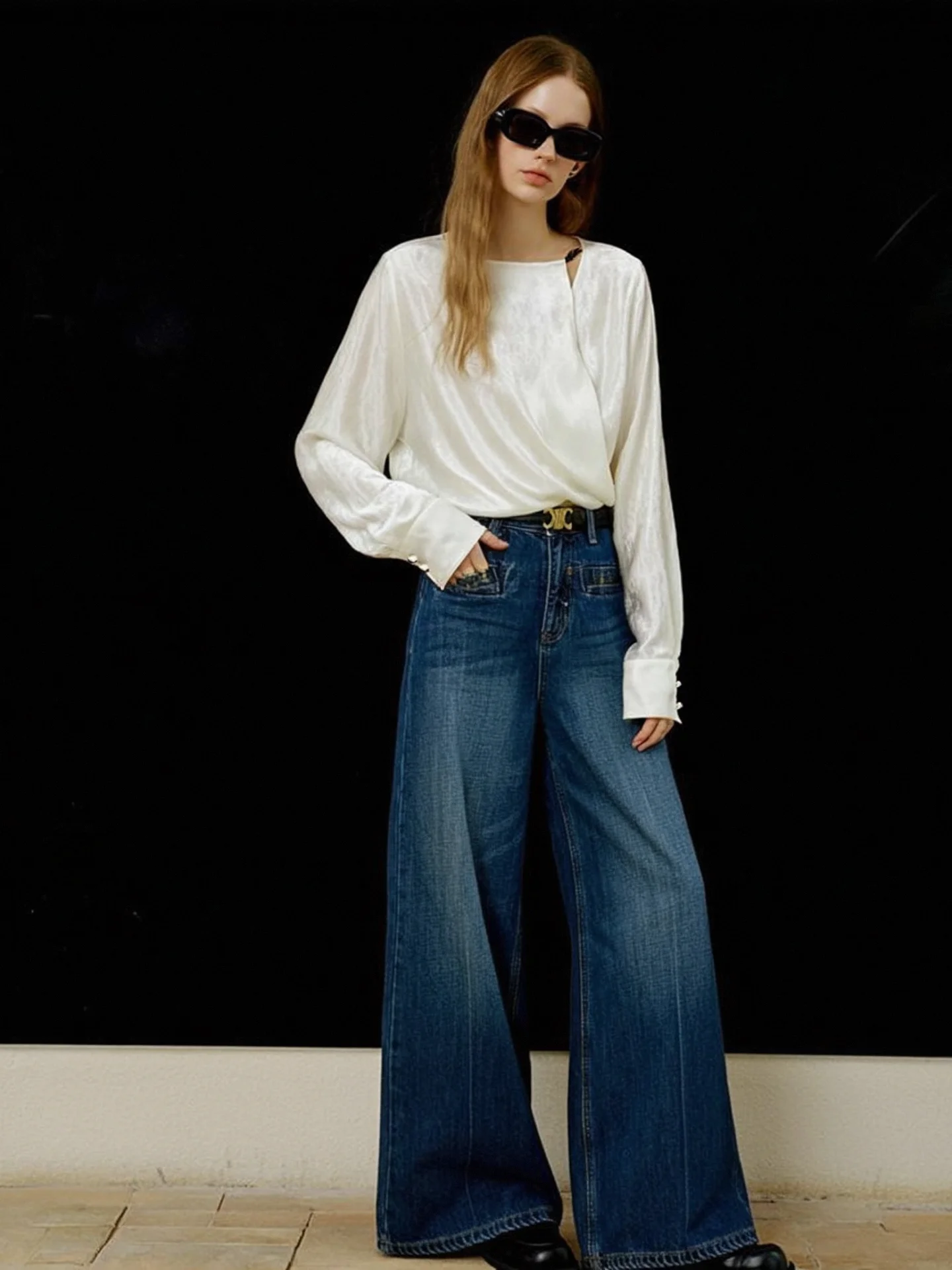 

HUAAPPUW Chinese Sle Satin Batwing Sve irt Collar Stand up Design Ba Strap Splicing Chain Spring New Arrival Women's...