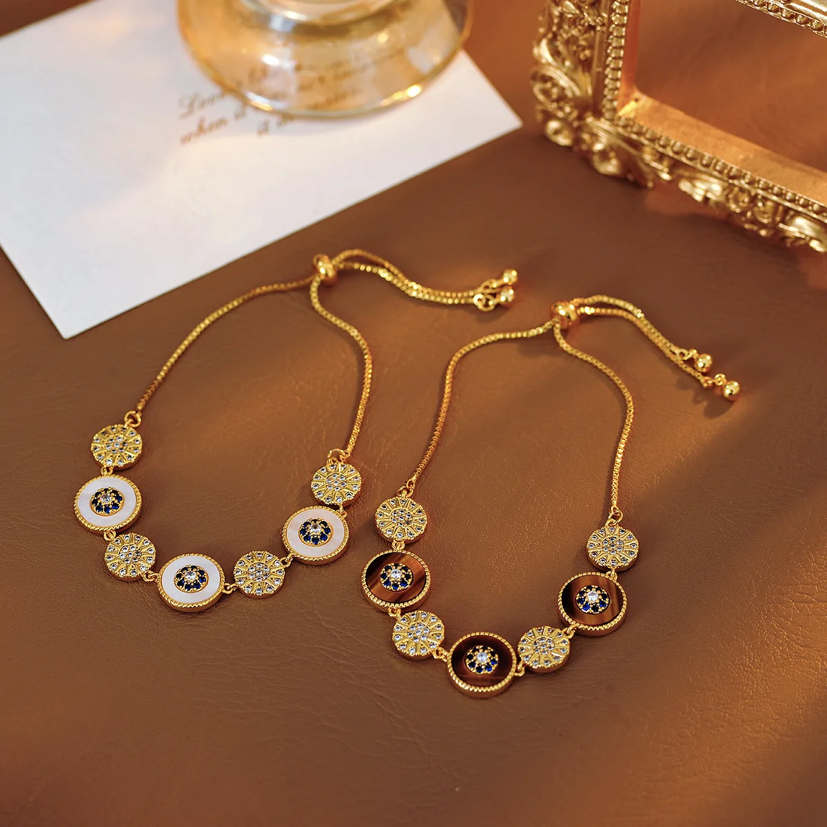 Women French Elegant Light Luxury Eight-pointed Star Bracelet Natural White Shell Pull Adjustable Fashion Hand Jewelry
