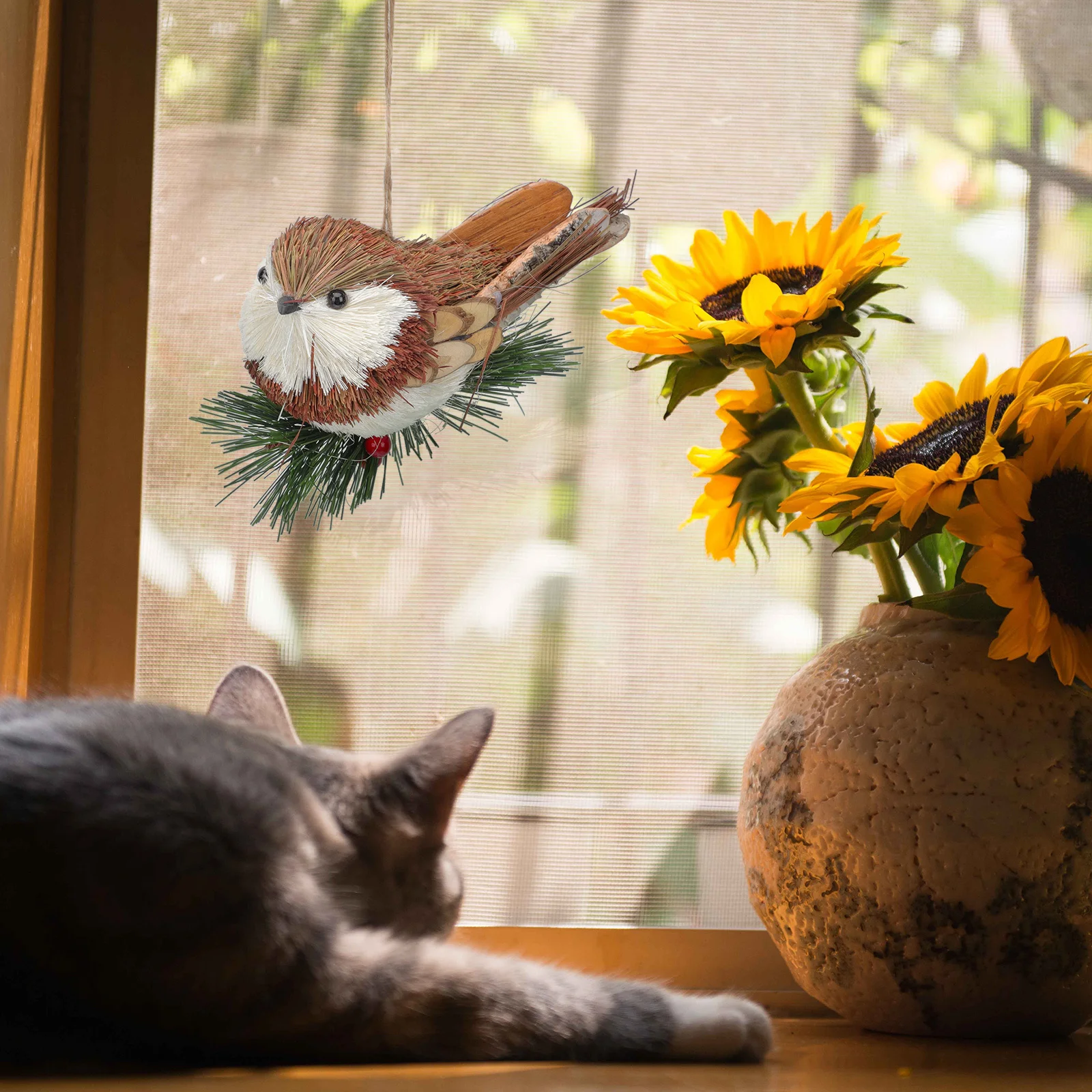 

1Pcs Straw Bird Pendant Hand-Made Bird Decoration Garden Hanging Ornament Yard Decor Natural Fish Shape Design